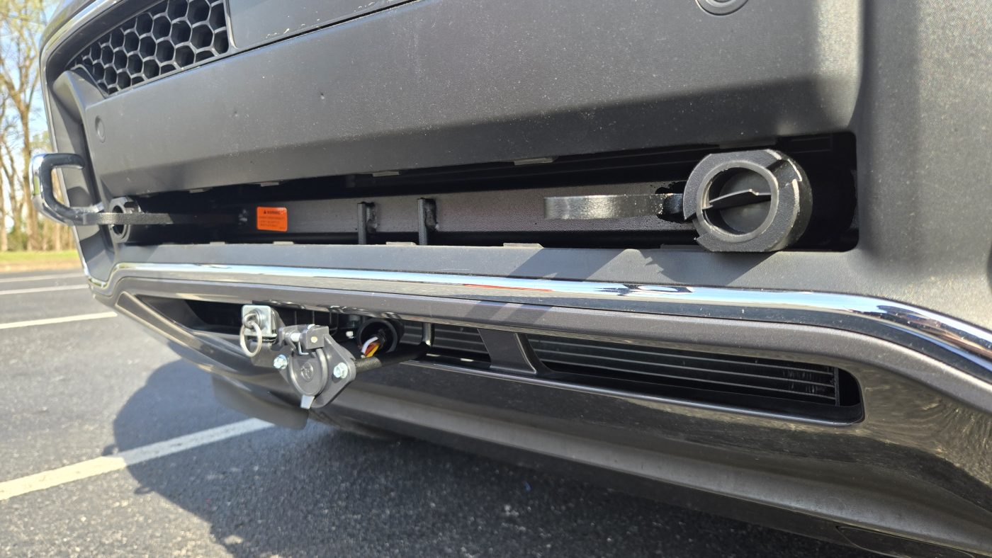 Front view showing Blue Ox baseplate and tow bar connection